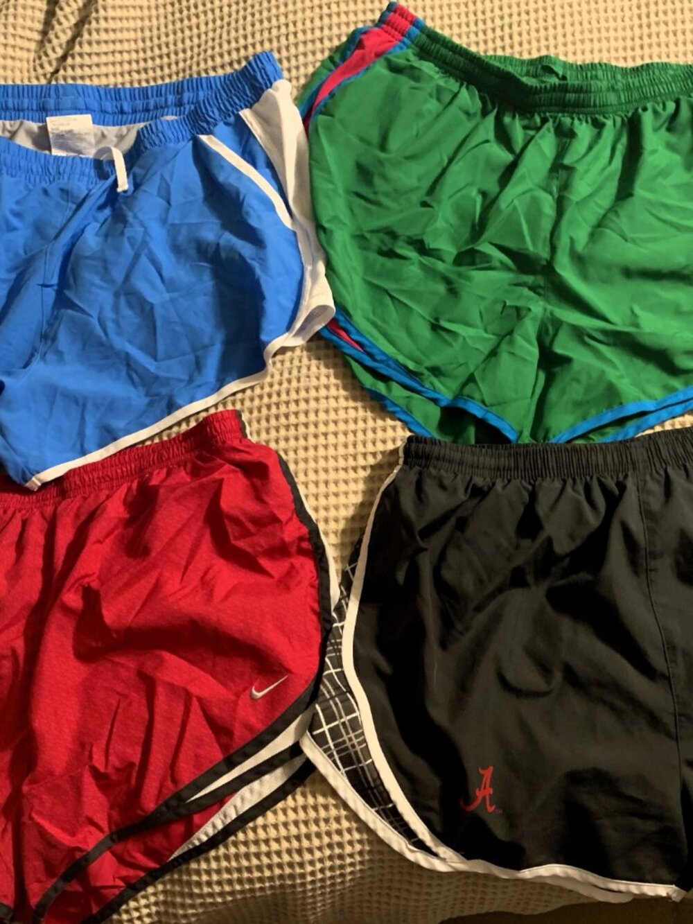 Bundle of 7 running workout shorts 6 Nike 1 Under Armor XL barely worn